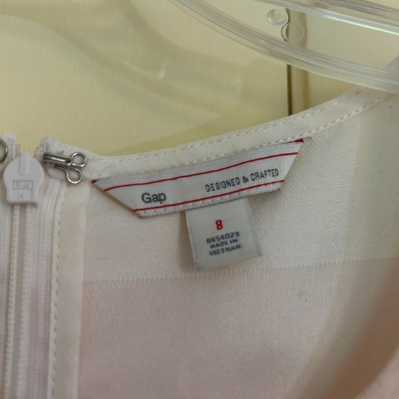 Pretty GAP picnic dress, tan and white striped, size 8 - Picture 2 of 3